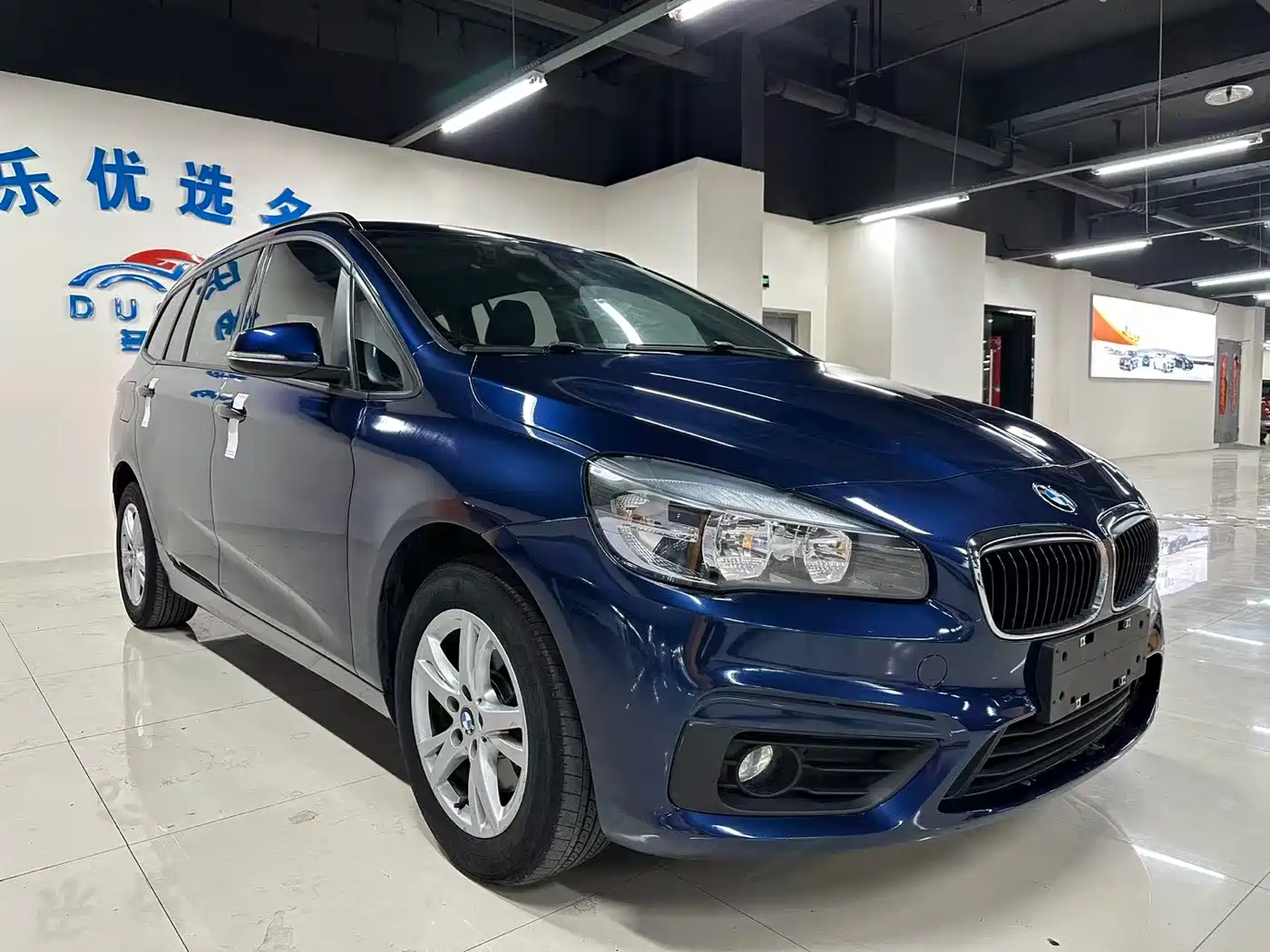 BMW 2 Series Gran Tourer 2015 218i Leading фото 3