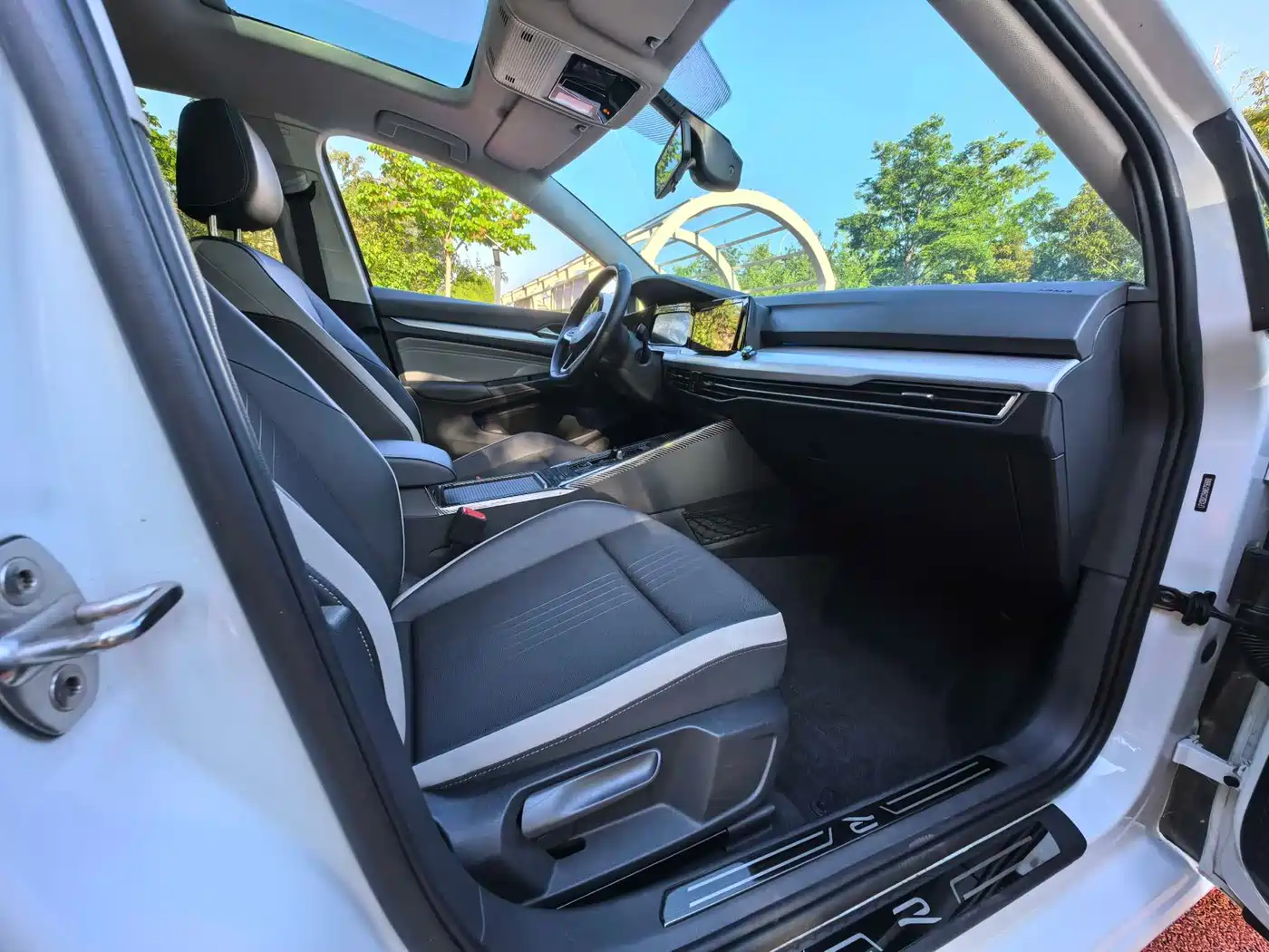 Volkswagen Golf 2021 280TSI DSG Pro фото 13