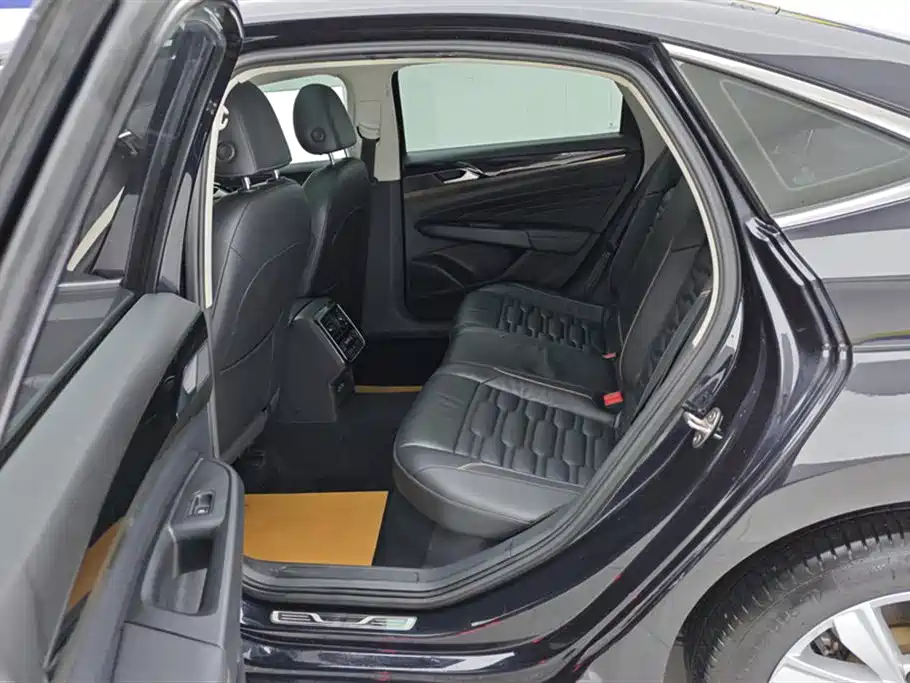 Volkswagen Passat 2019 330TSI Elite (China V) фото 11