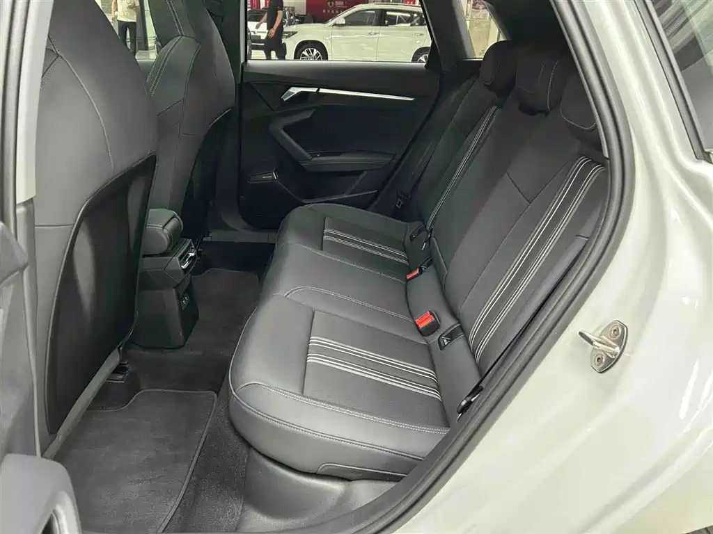 Audi A3 2024 Model Sportback 35 TFSI Fashion Sport фото 14