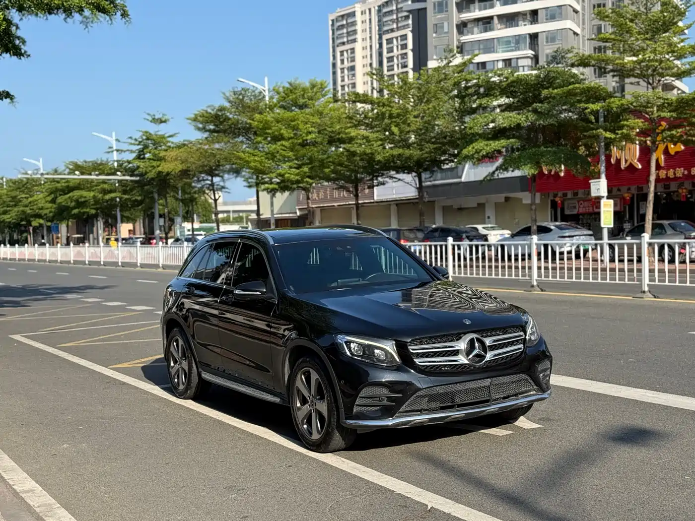 Mercedes-Benz GLC 2017 GLC 300 4MATIC Dynamic фото 2