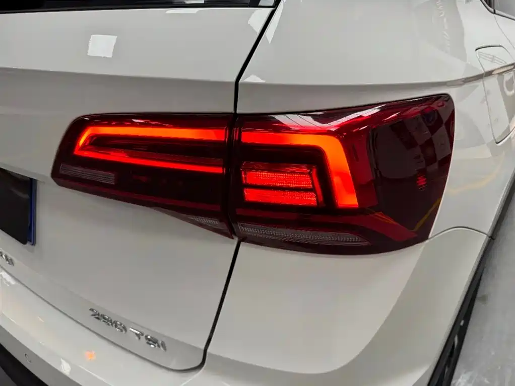 Volkswagen Tharu 2022 280TSI FWD Luxury Edition фото 21