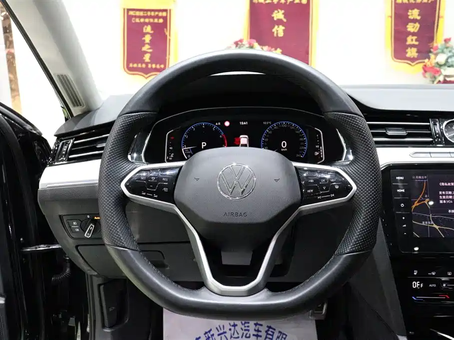 Volkswagen Magotan 2023 Model 2 Million Commemorative Edition 330TSI DSG Luxury фото 17