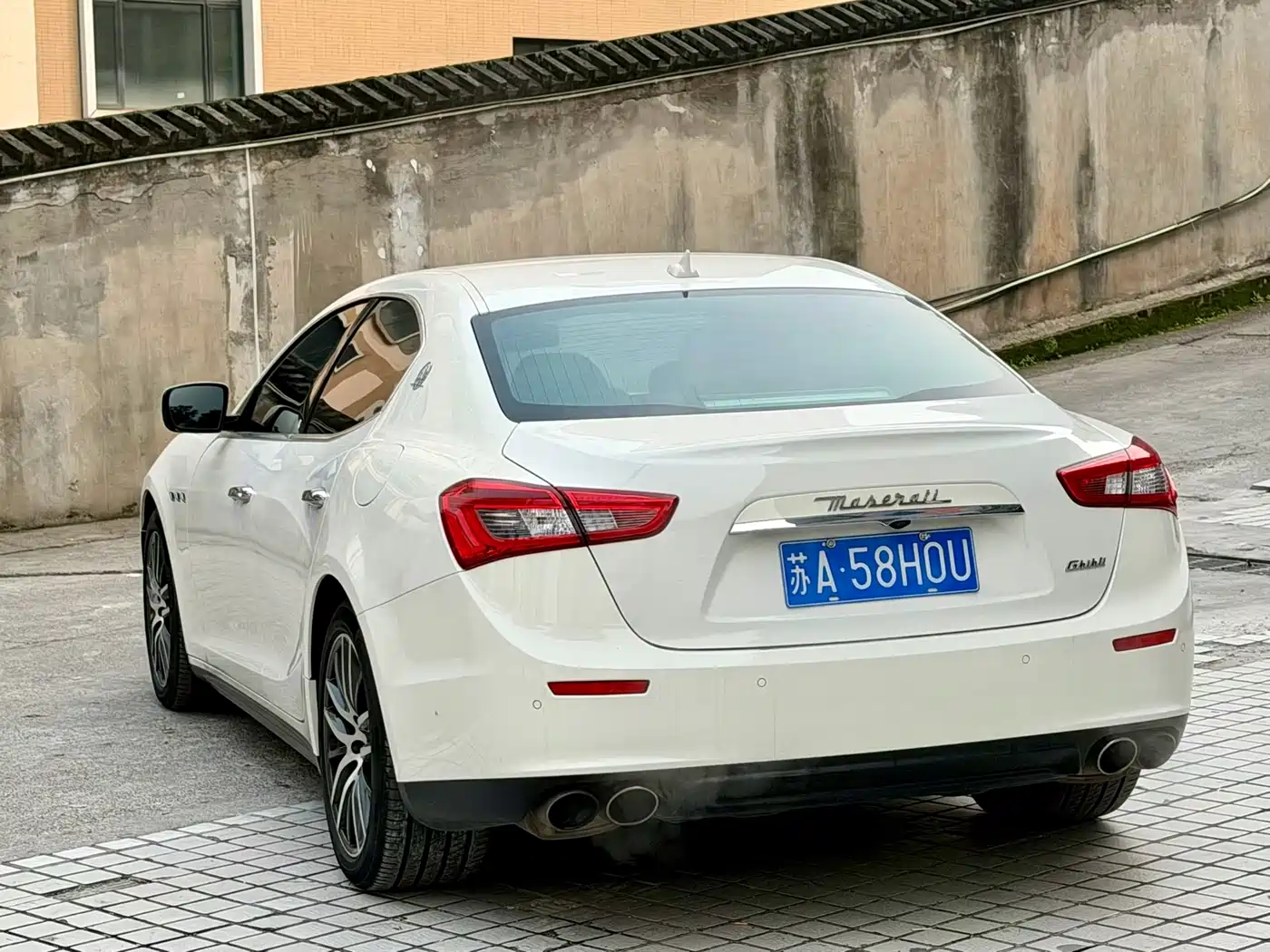 MASERATI GHIBLI
