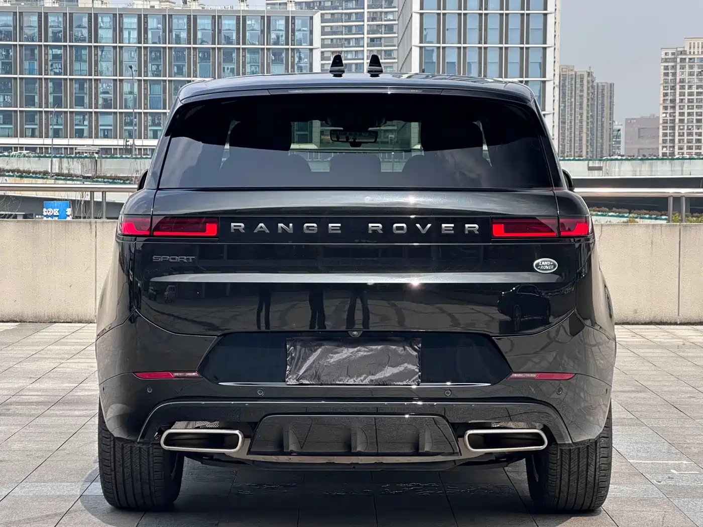 Land Rover Range Rover Sport 2024 400PS Dynamic SE фото 13