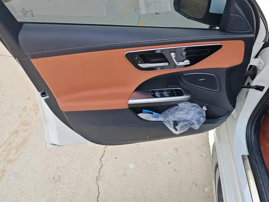 Mercedes-Benz C-Class 2024 Facelift C 200 L Sport фото 7