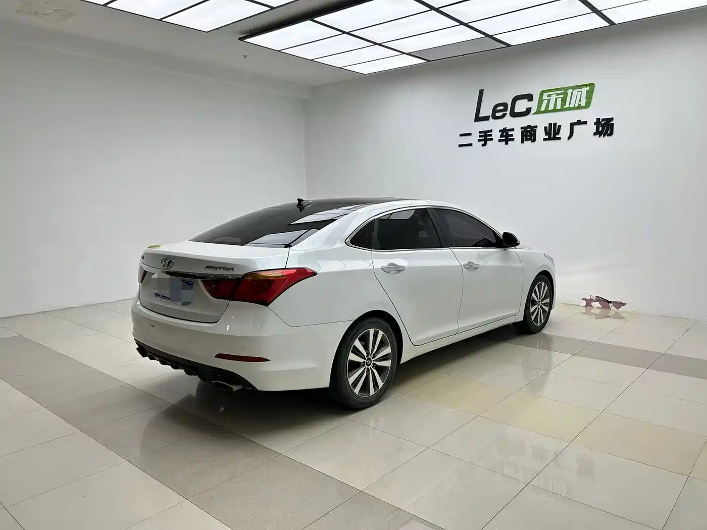 Hyundai Mistra 2016 1.8L Automatic Smart GLS фото 7