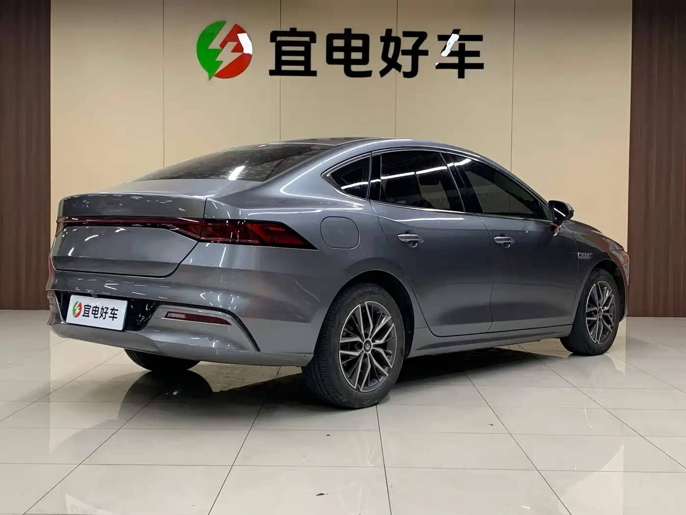 BYD Qin PLUS 2021 EV 500KM Premium Model фото 5