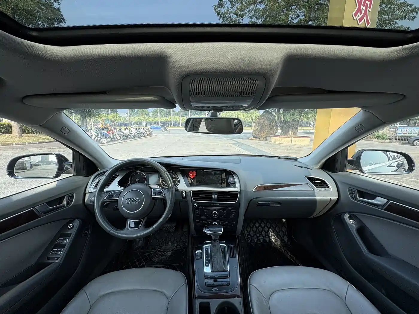 Audi A4L 2013 35 TFSI Automatic Standard фото 6