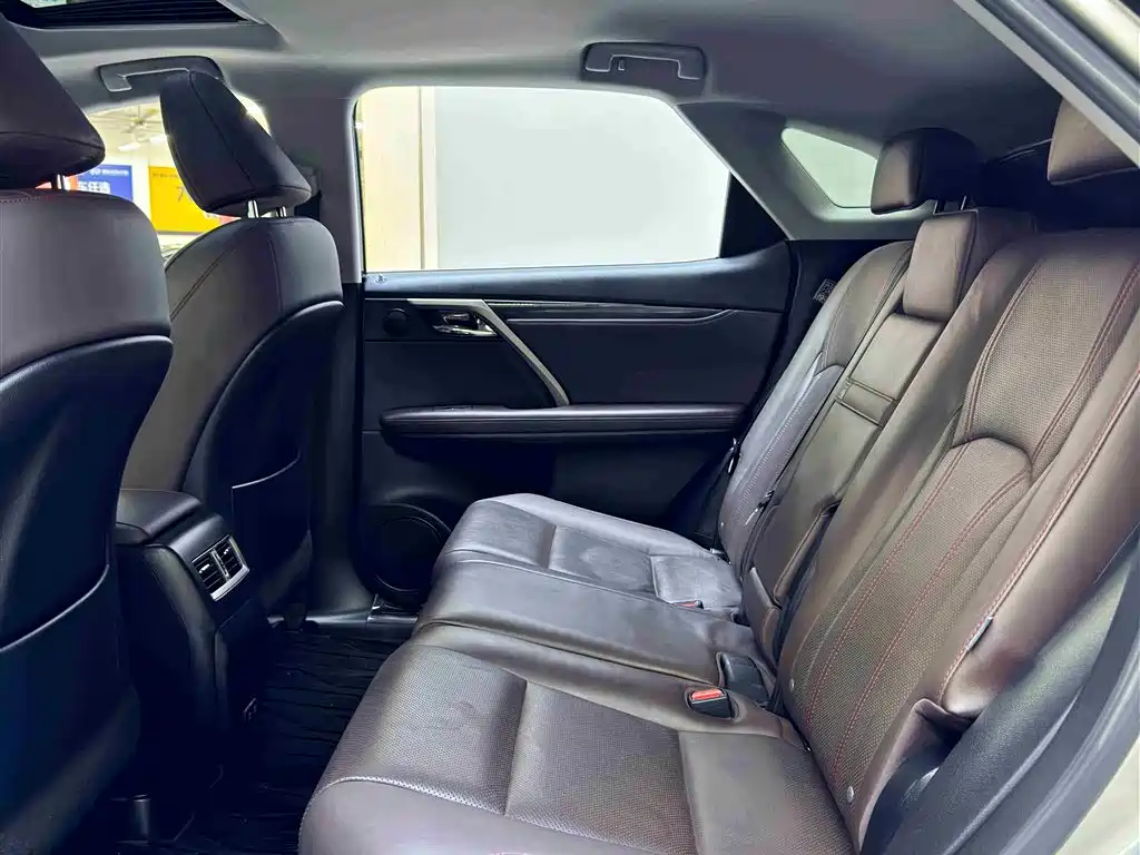 Lexus RX 2020 300 2WD Comfort Edition China VI фото 8