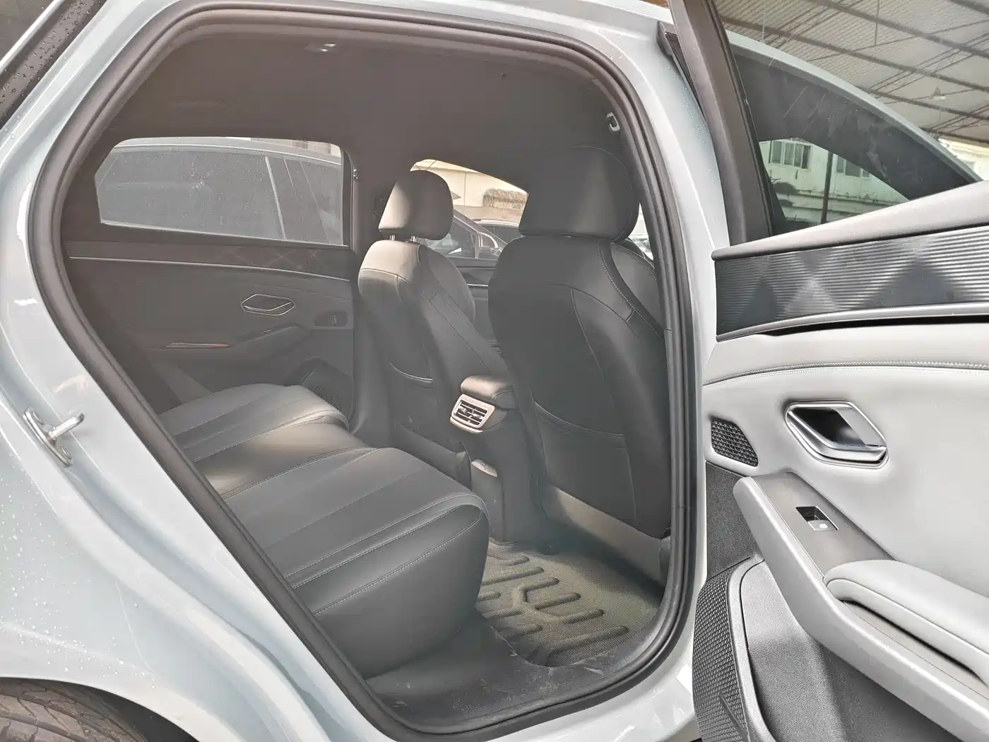 BYD Qin L 2026 DM-i 128KM Progressive фото 6