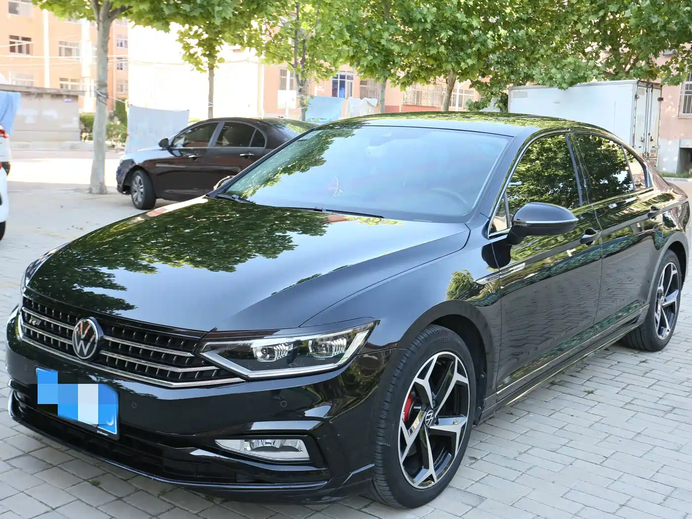 Volkswagen Magotan 2023 Model 2 Million Commemorative Edition 330TSI DSG Luxury