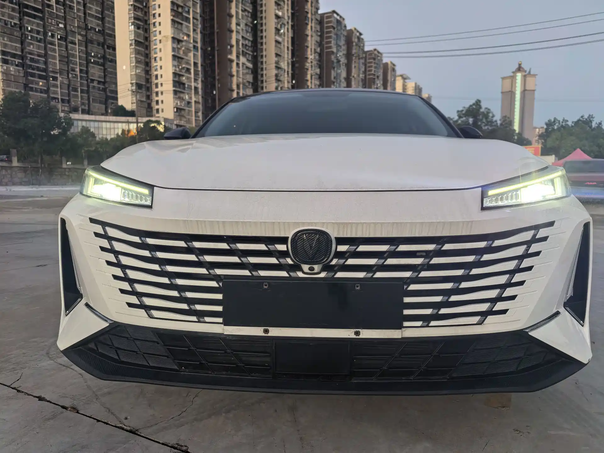Photo 2 - Changan Eado
