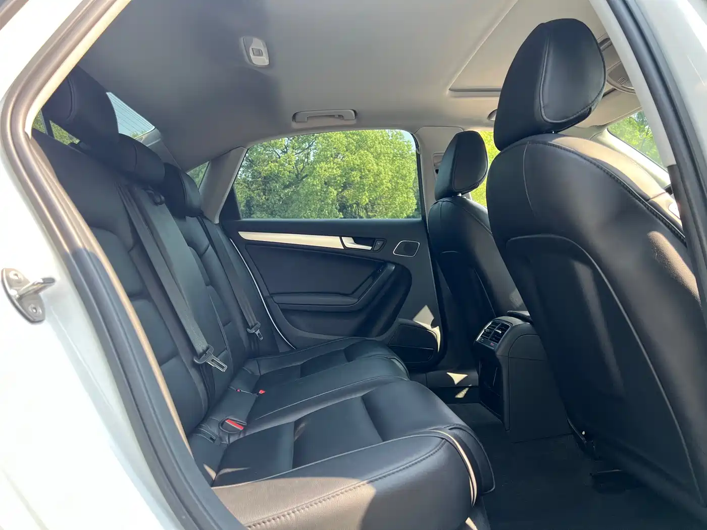 Audi A4L 2015 45 TFSI quattro Individual Sport фото 7