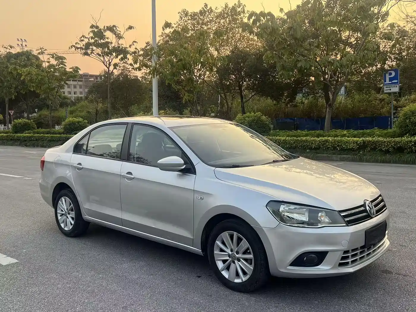Volkswagen Jetta 2015 1.6L Auto Comfort фото 3