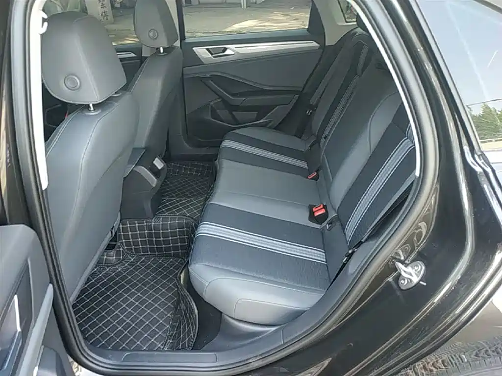 Volkswagen Sagitar 2023 300TSI DSG Leap Edition фото 17