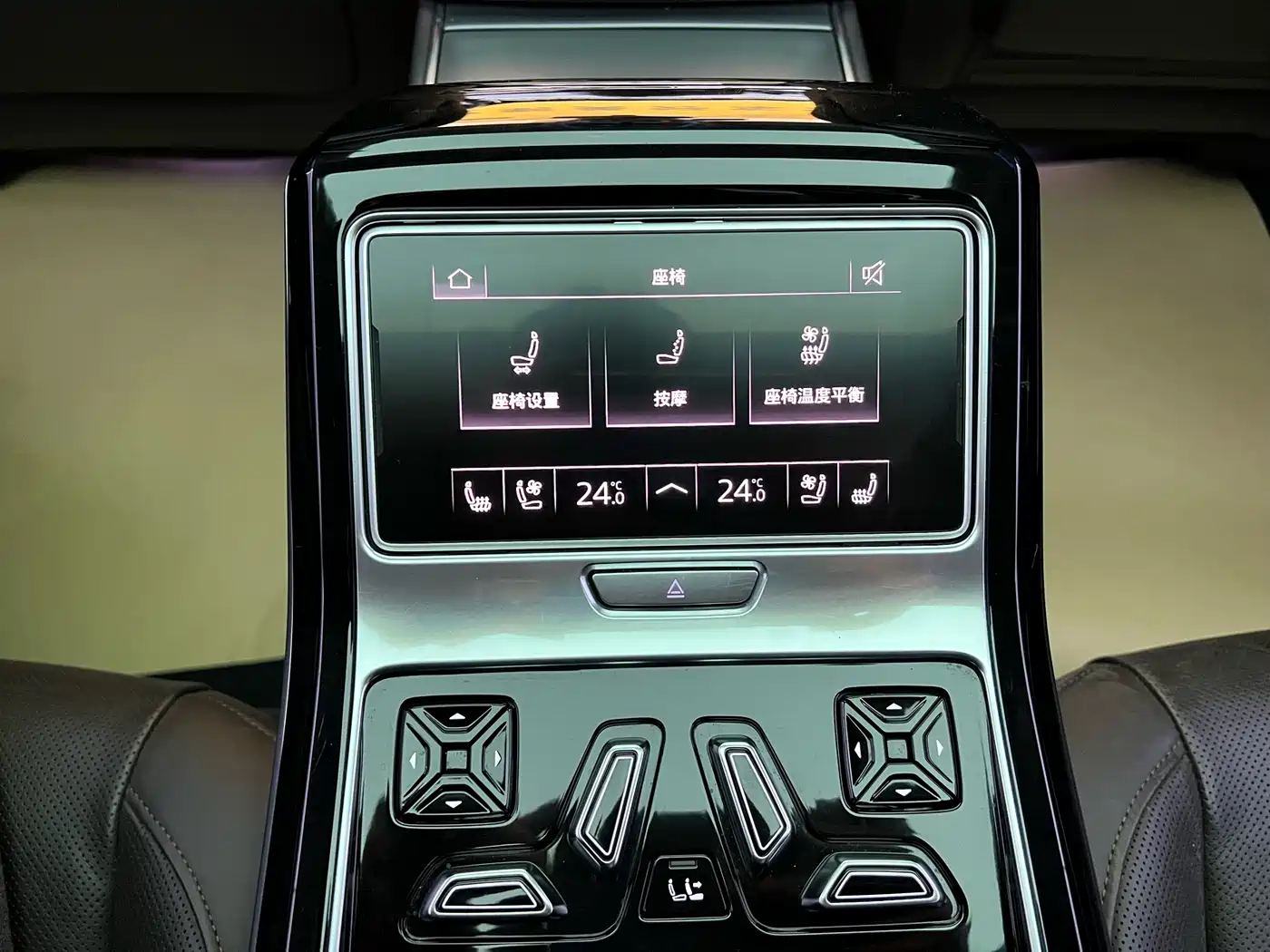 Audi A8 2021 A8L 55 TFSI quattro Premium фото 31