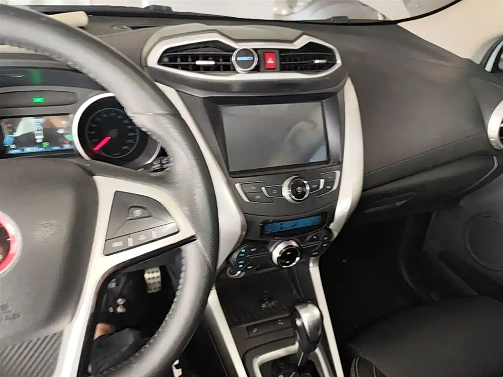 BYD Yuan 2016 1.5L Automatic Luxury фото 10