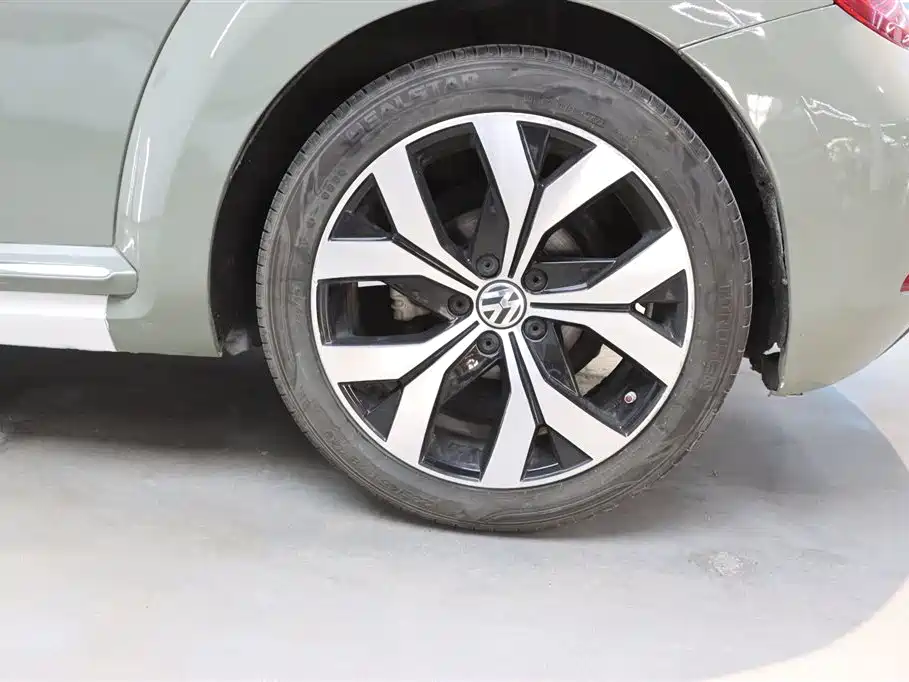 Volkswagen Beetle 2014 1.2TSI Fashion Edition фото 21