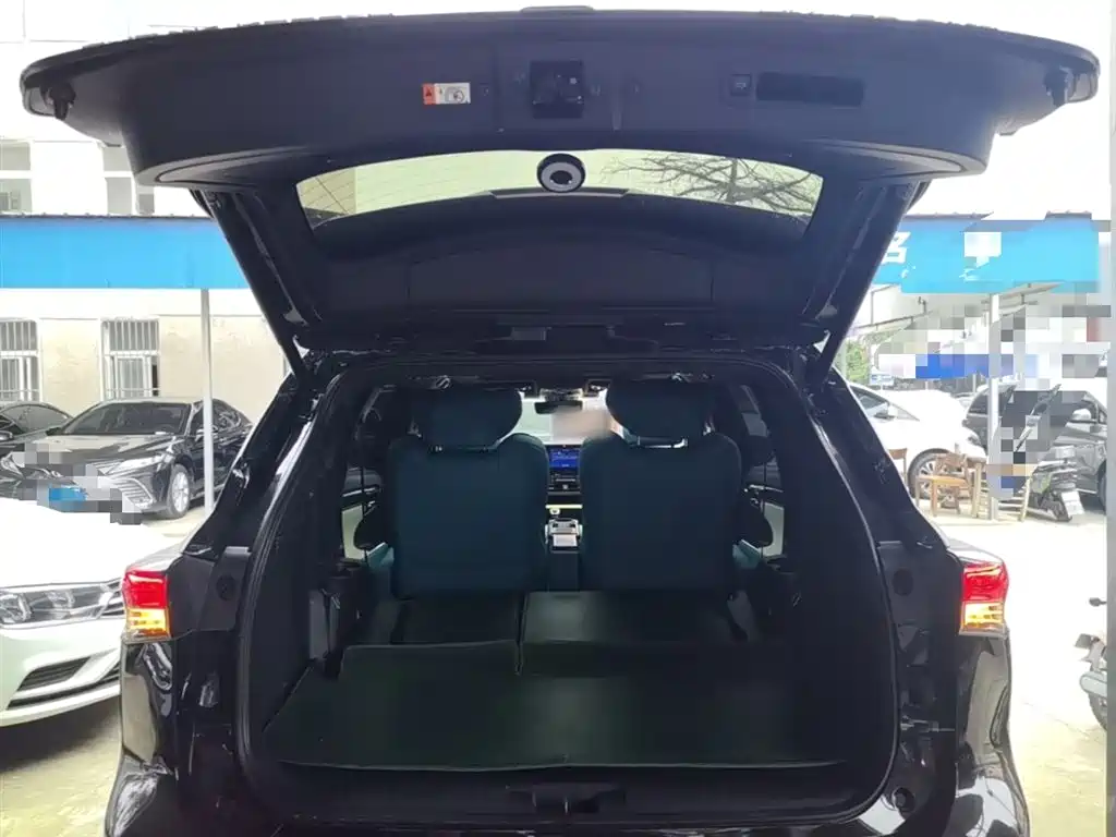 Toyota Crown Kluger 2022 2.5L HEV 4WD Flagship Edition фото 19