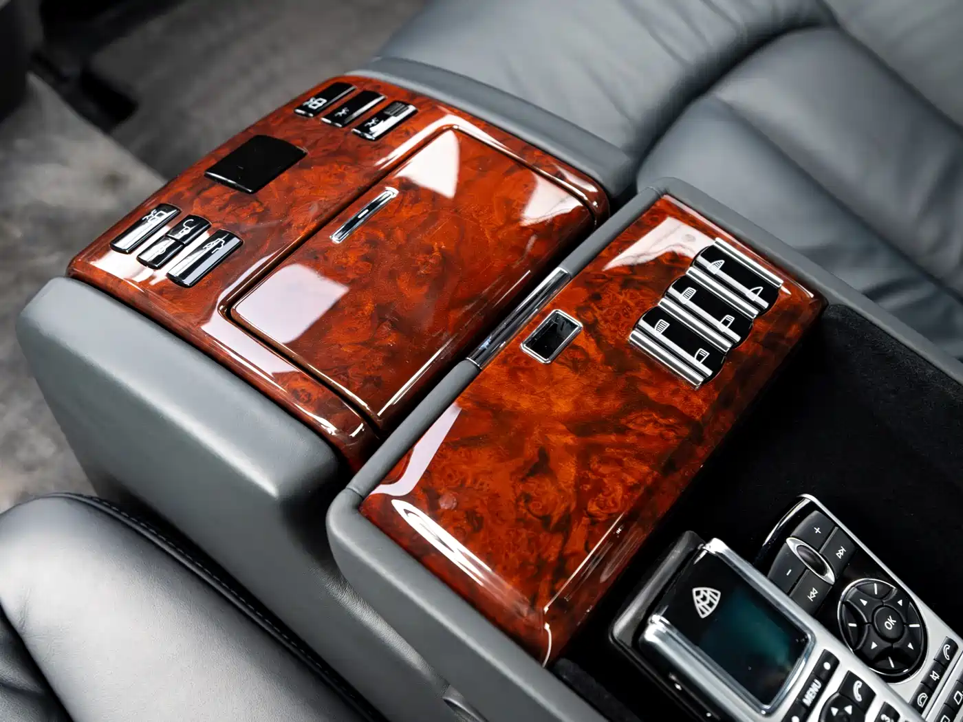Maybach Maybach 2009 2005 Model 5.5T 57