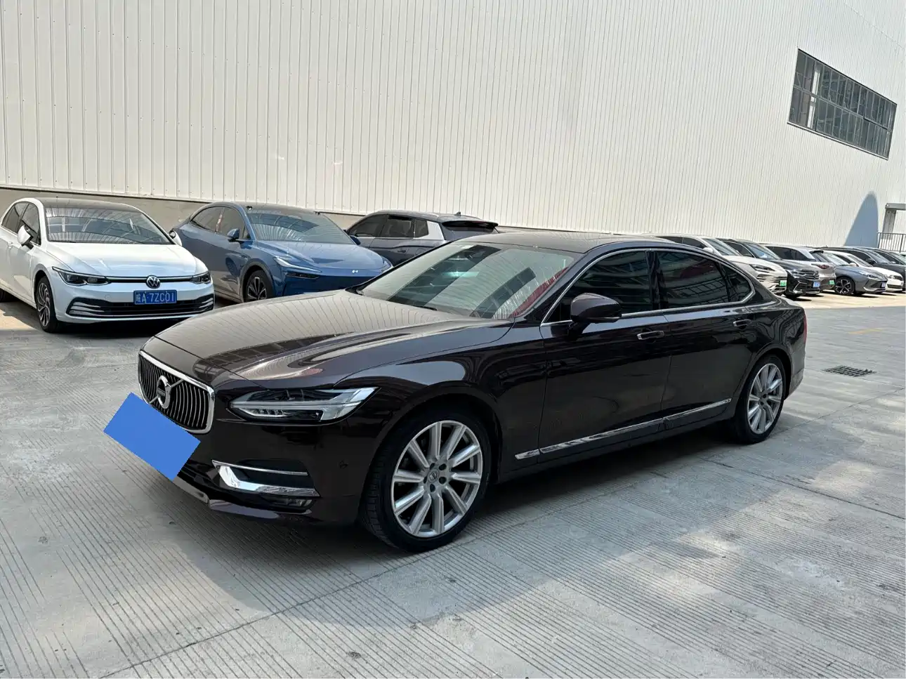 Фото 1 - Volvo S90
