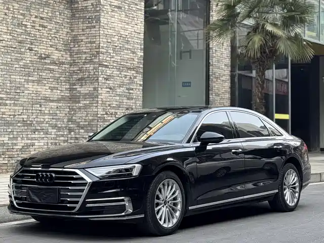 Audi A8 2022 A8L 50 TFSI quattro Comfort Collector's Edition