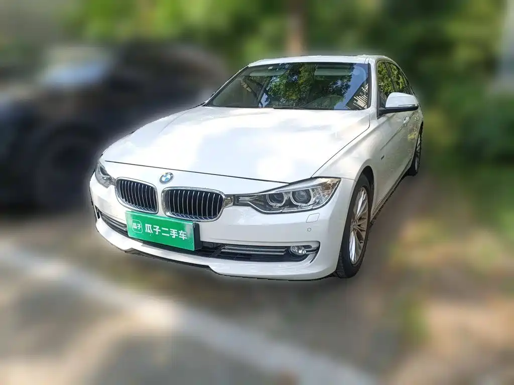 Фото 2 - BMW 3 Series