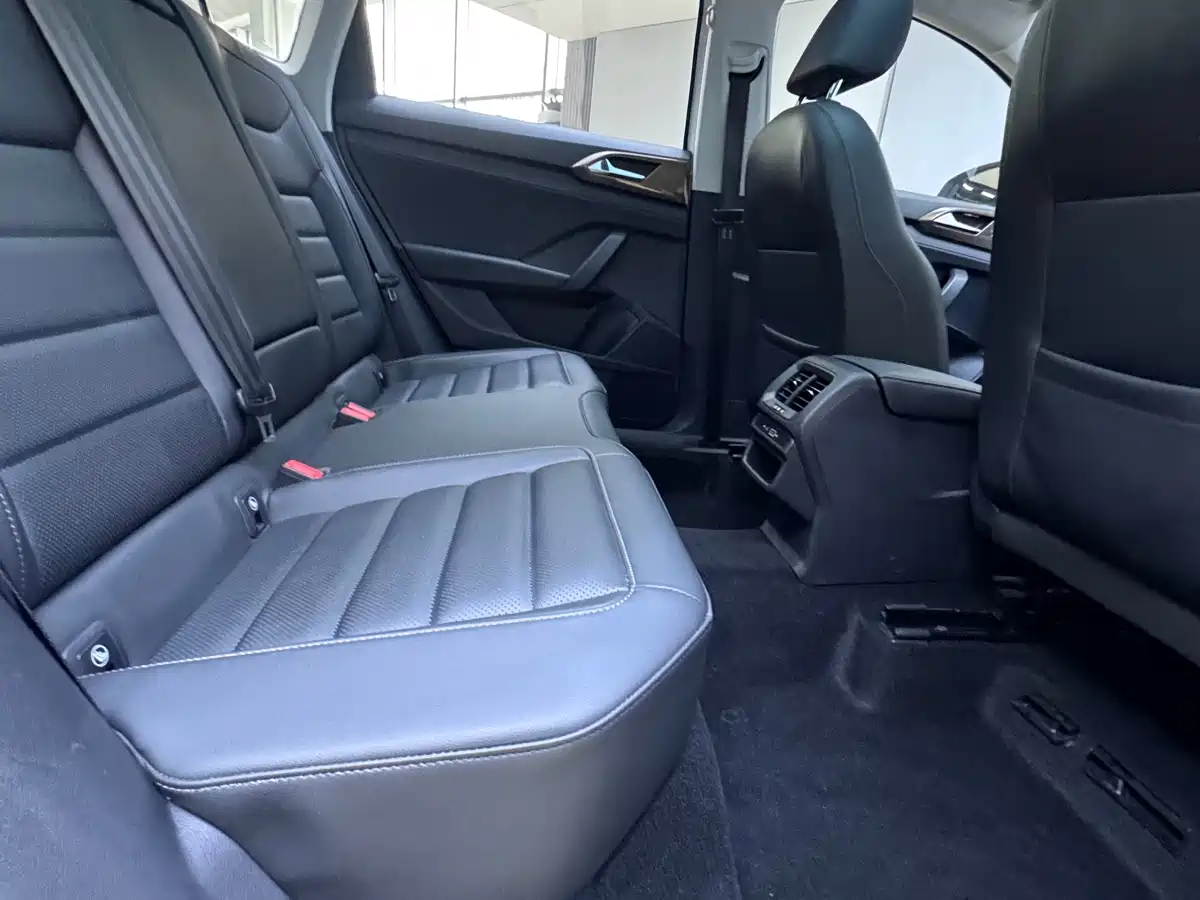 Volkswagen Tharu 2021 Model 280TSI 2WD Luxury Edition фото 14