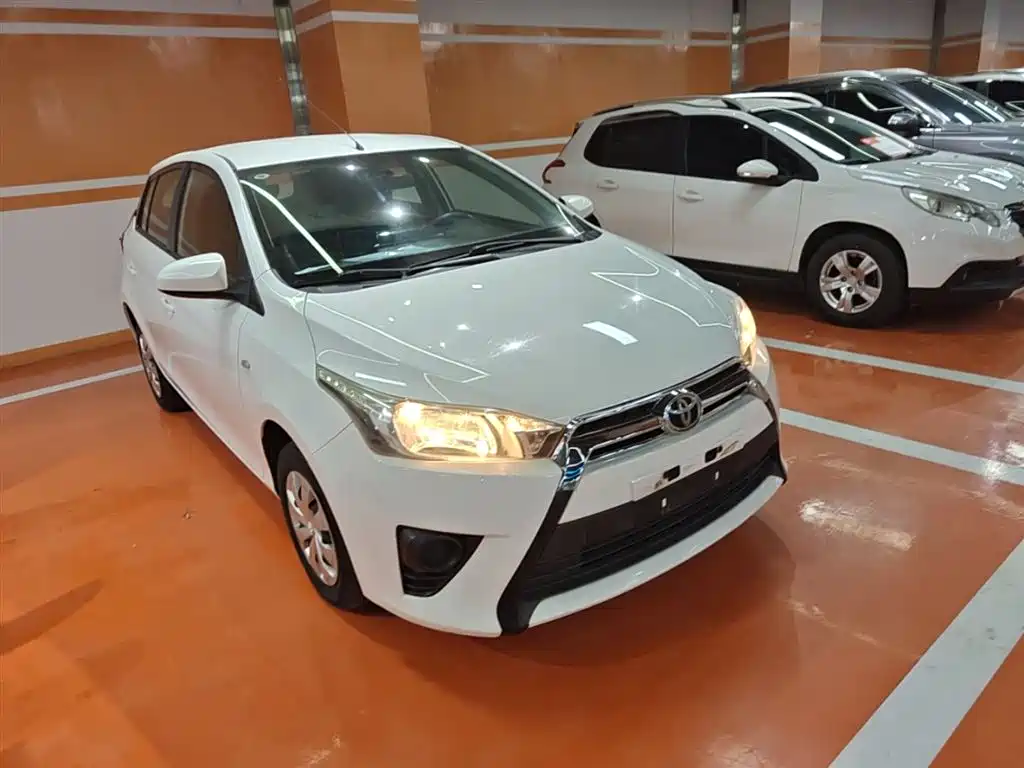 Toyota YARiS L Zhi Xuan 2014 1.3E Manual Charming Edition фото 4
