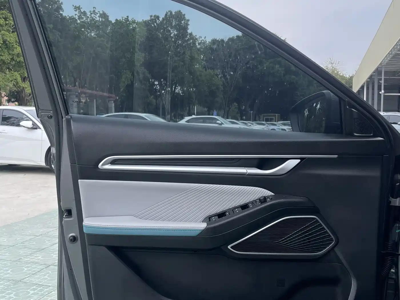 GEELY AUTOMOBILE EMGRAND