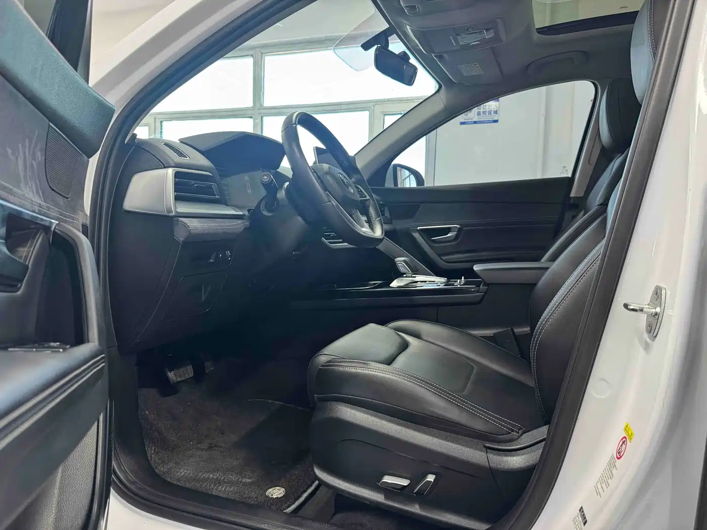 BYD Song Pro New Energy 2019 DM 1.5T 4WD Performance Luxury фото 5