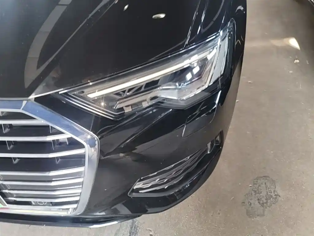 Audi A6L 2021 45 TFSI Exclusive Elegance фото 24