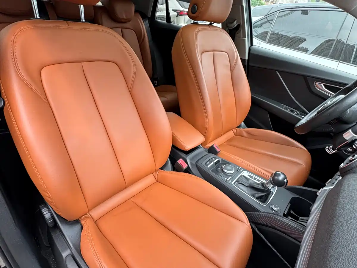 Audi Q2L 2018 35 TFSI Launch Exclusive Edition China VI фото 13