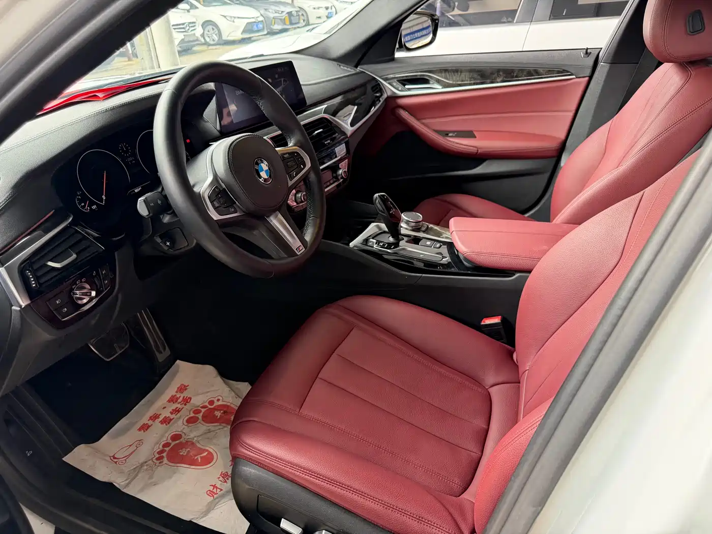 BMW 5 Series 2019 530Li Leading M Sport Package фото 10