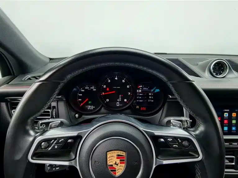 Porsche Macan 2018 Macan 2.0T фото 9