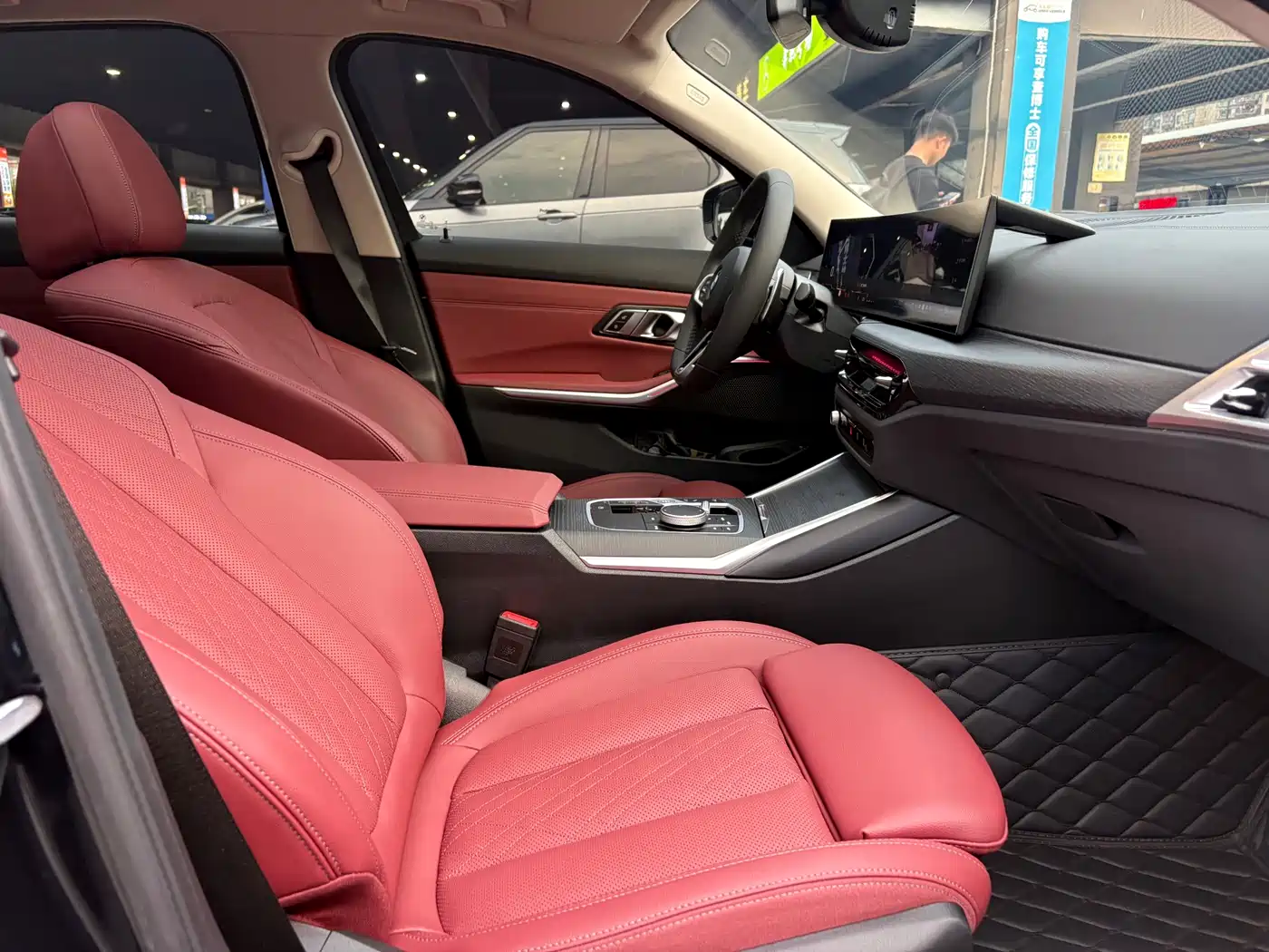 BMW 3 Series 2025 325Li M Sport Package фото 12