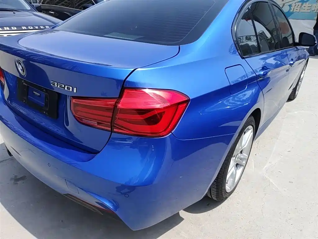 BMW 3 Series 2017 320i M Sport фото 8