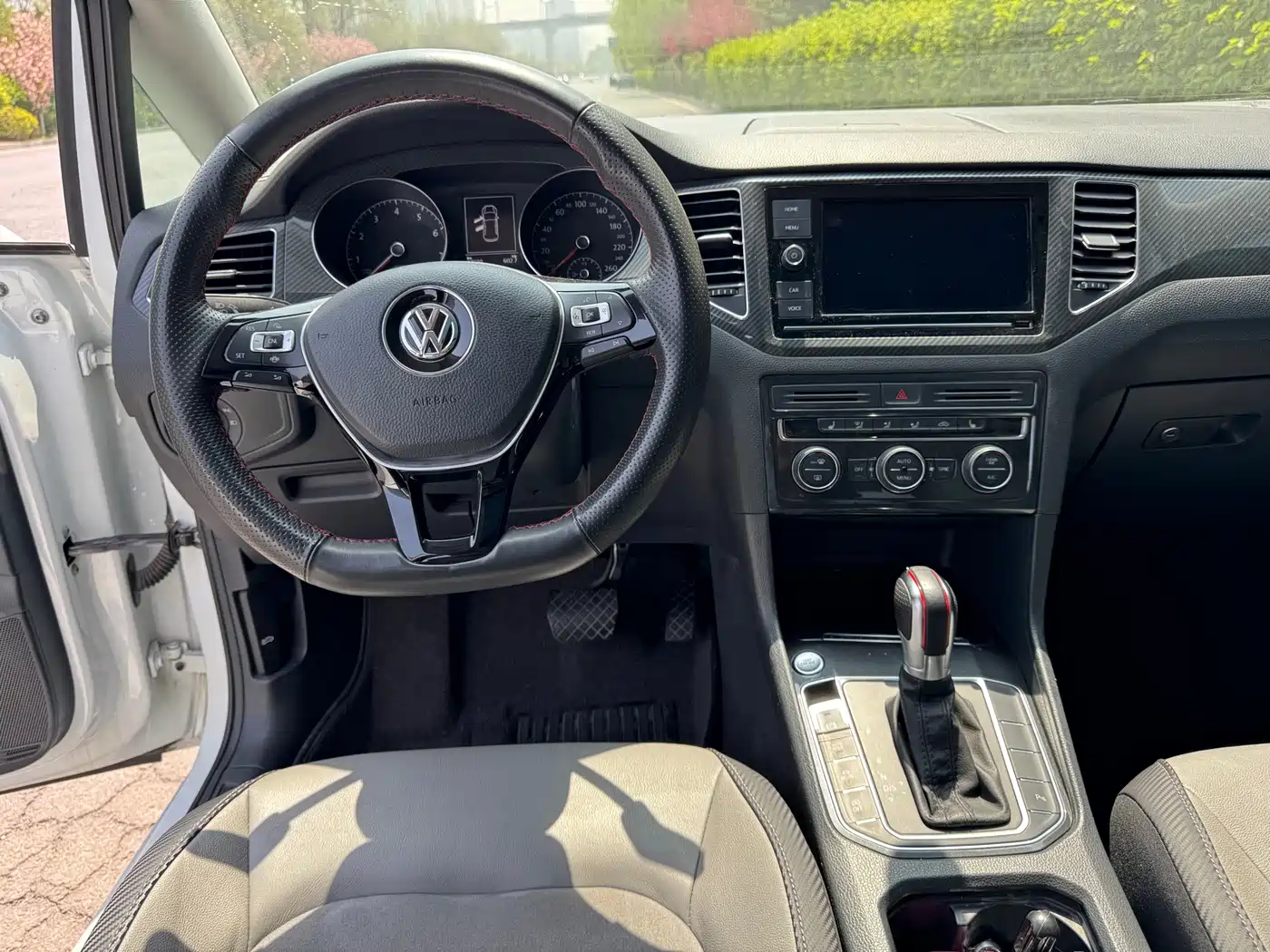 Volkswagen Golf Sportsvan 2019 280TSI Auto Watchman China VI фото 10
