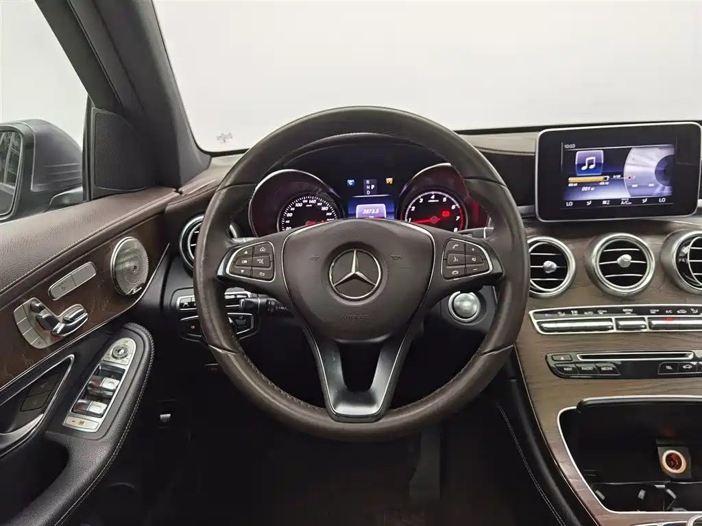 Mercedes-Benz GLC 2016 GLC 300 4MATIC Dynamic фото 11