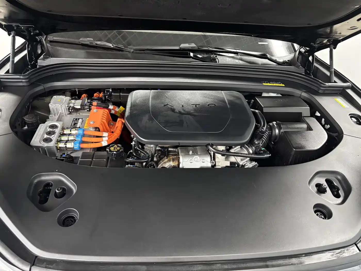 Aito M9 2026 2025 Extended Range Ultra 52kWh 5-Seater