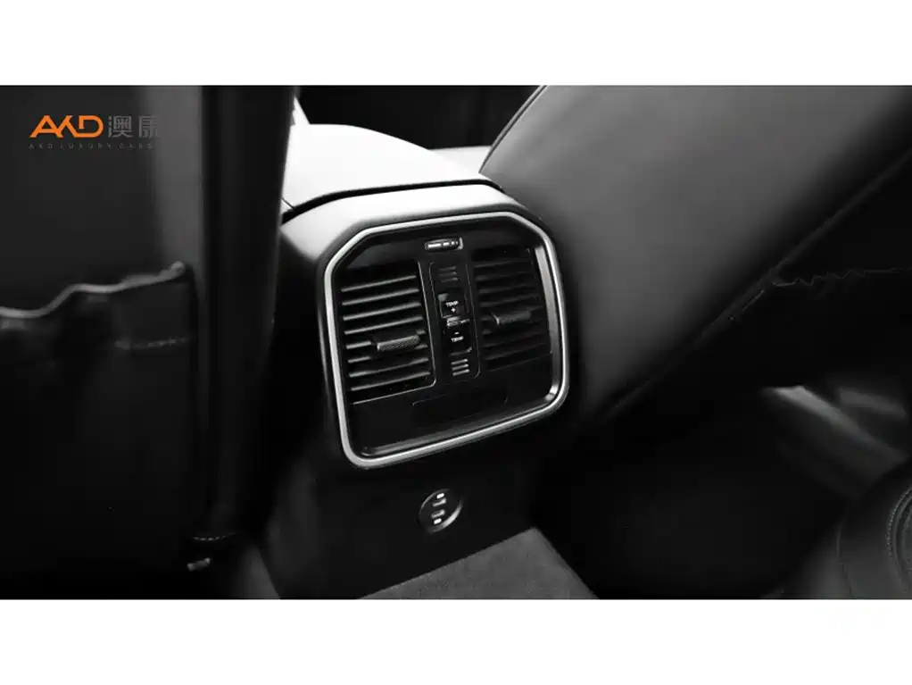 Porsche Macan 2022 Macan 2.0T фото 9