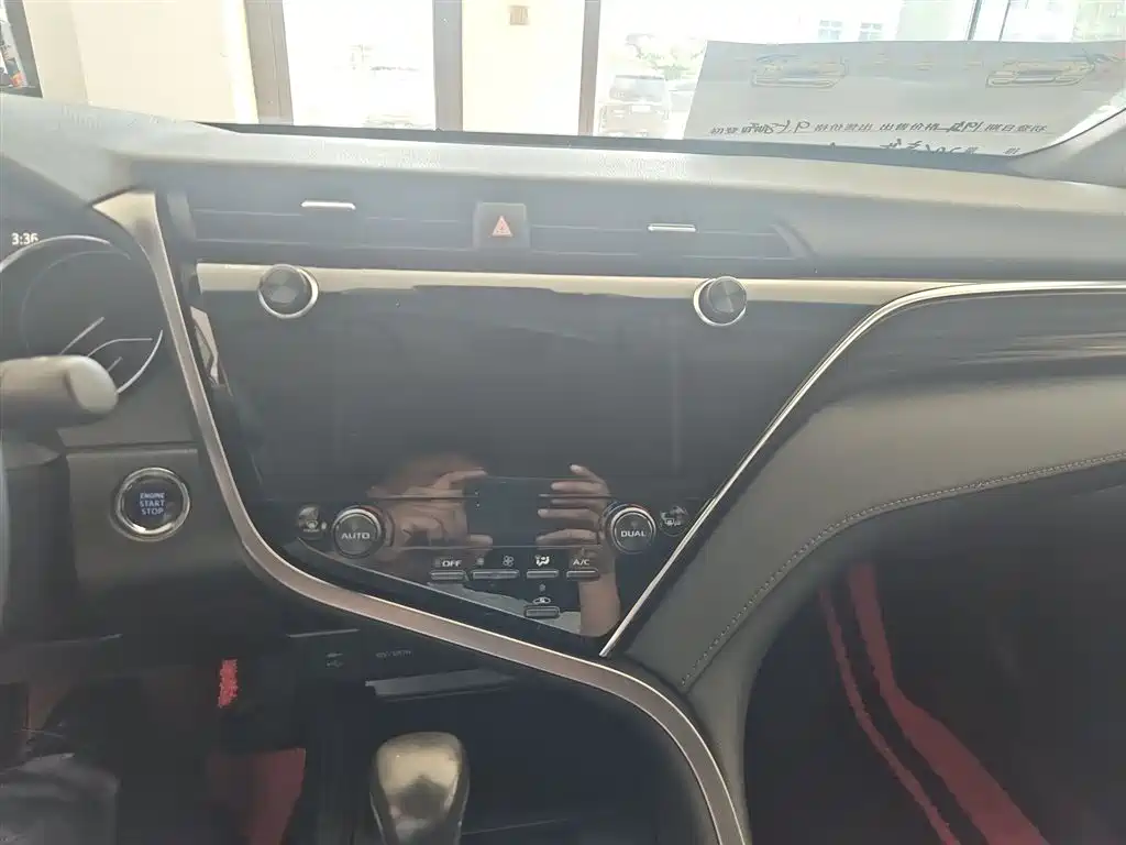 Toyota Camry 2019 Hybrid 2.5HG Luxury Edition China V фото 4
