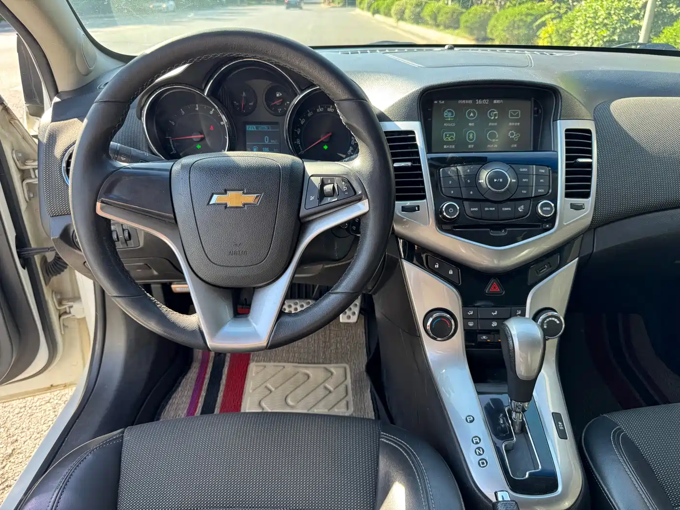 Chevrolet Cruze 2013 Hatchback 1.6T Automatic Flagship фото 8