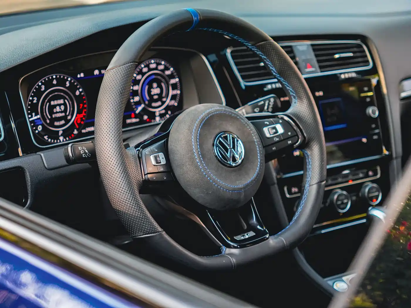 Volkswagen Golf (Import) 2017 2.0TSI R фото 21