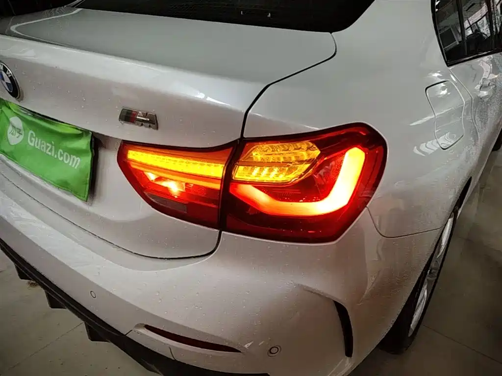 BMW 1 Series 2020 Model 120i M Sport Package фото 24