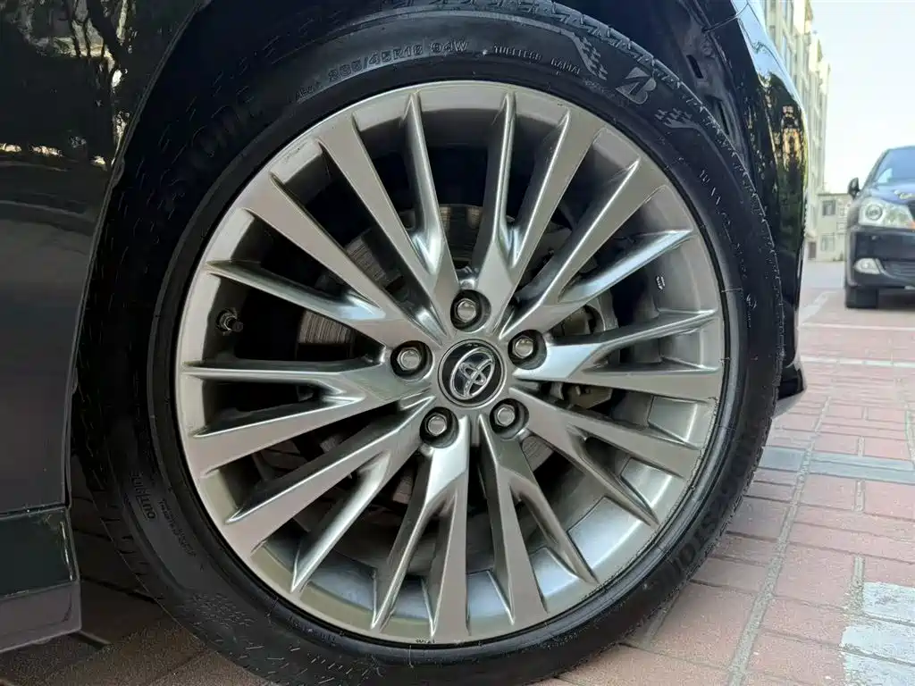 Toyota Camry 2019 Hybrid 2.5HG Luxury Edition China V фото 9