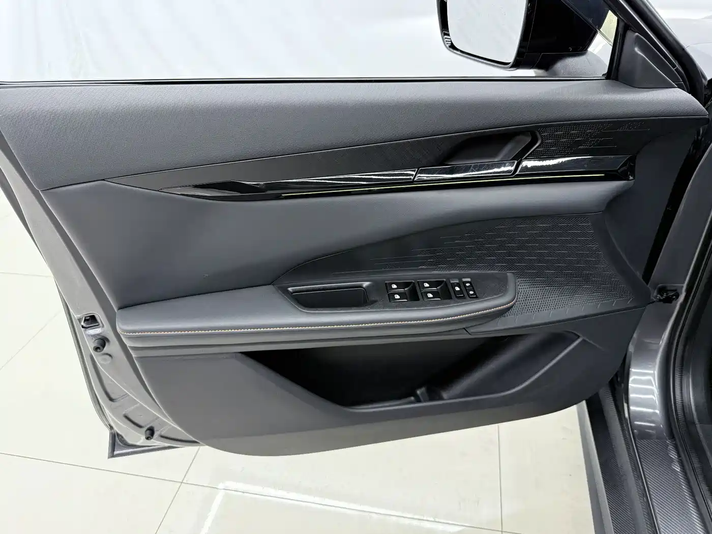 Changan UNI-V 2026 2025 1.5T 500Bar Premium Model