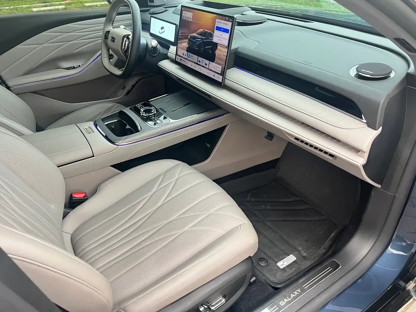 Geely Galaxy Galaxy Xingyao 8 2025 130km EM-P Starship Edition фото 10