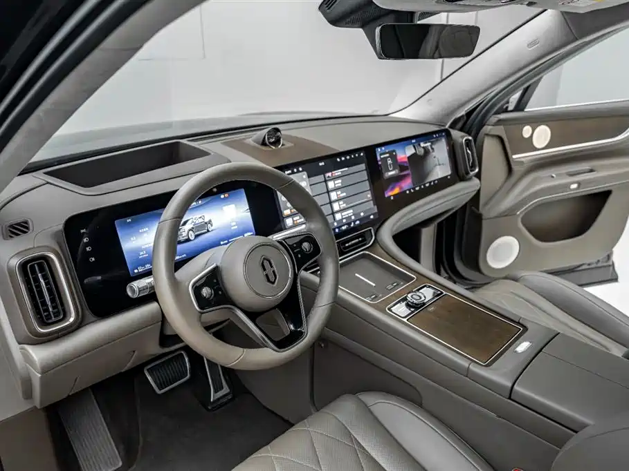 AITO Wenjie AITO M9 2024 Extended Range Ultra 42kWh 6-Seater фото 18